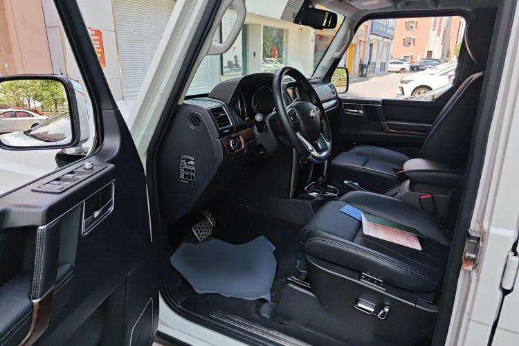 Used BAIC Off-Road BJ80 2019 2.3T Automatic Shengshi Huazhang Edition China VI Emission Standard Driver Seat