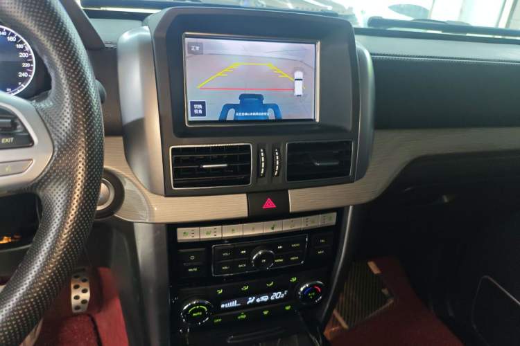 Used BAIC Off-Road BJ80 2020 3.0T Automatic Supreme Edition Audio And AC Panel