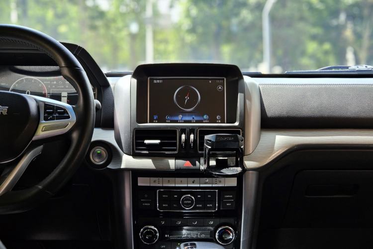 Used BAIC Off-Road BJ80 2020 3.0T Automatic Glory Flagship Edition Audio And AC Panel