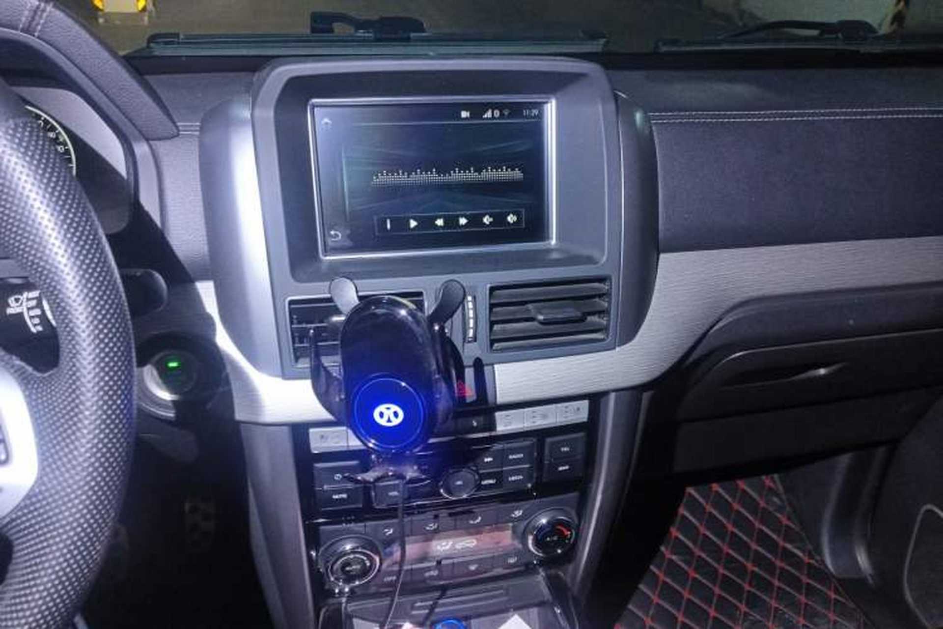 Used BAIC Off-Road BJ80 2020 3.0T Automatic Supreme Edition Audio And AC Panel