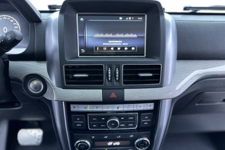 Used BAIC Off-Road BJ80 2020 3.0T Automatic Supreme Edition Audio And AC Panel