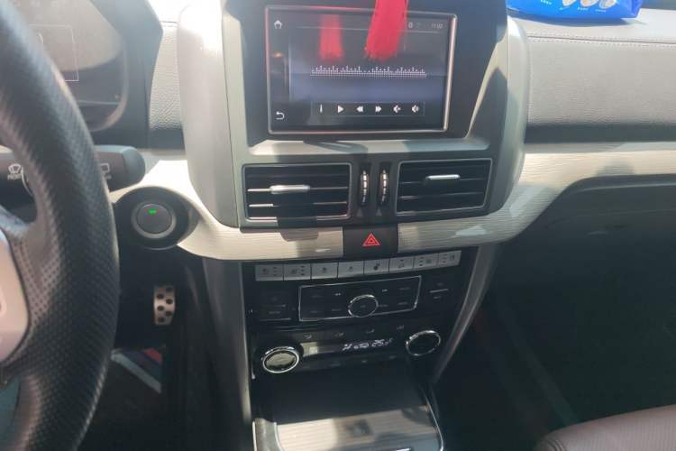 Used BAIC Off-Road BJ80 2020 3.0T Automatic Supreme Edition Audio And AC Panel