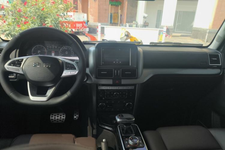 Used BAIC Off-Road BJ80 2020 3.0T Automatic Supreme Edition Center Console
