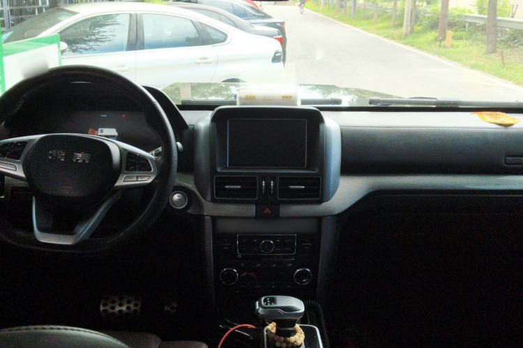 Used BAIC Off-Road BJ80 2020 3.0T Automatic Supreme Edition Center Console