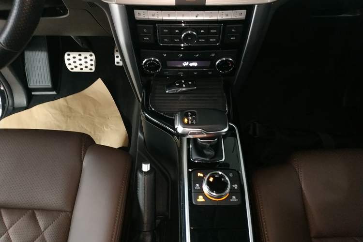 Used BAIC Off-Road BJ80 2020 3.0T Automatic Supreme Edition Gear Lever