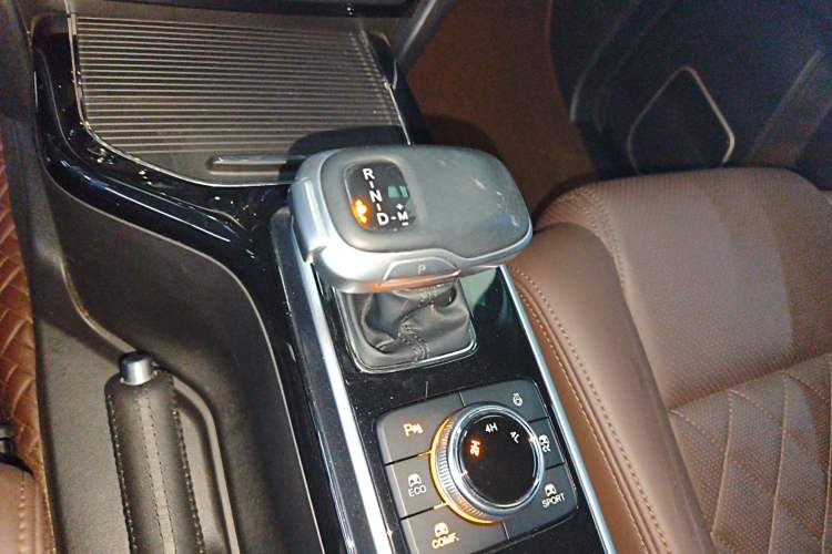 Used BAIC Off-Road BJ80 2020 3.0T Automatic Supreme Edition Gear Lever
