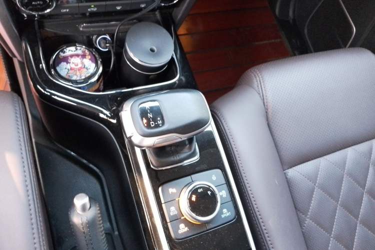 Used BAIC Off-Road BJ80 2020 3.0T Automatic Glory Edition Gear Lever