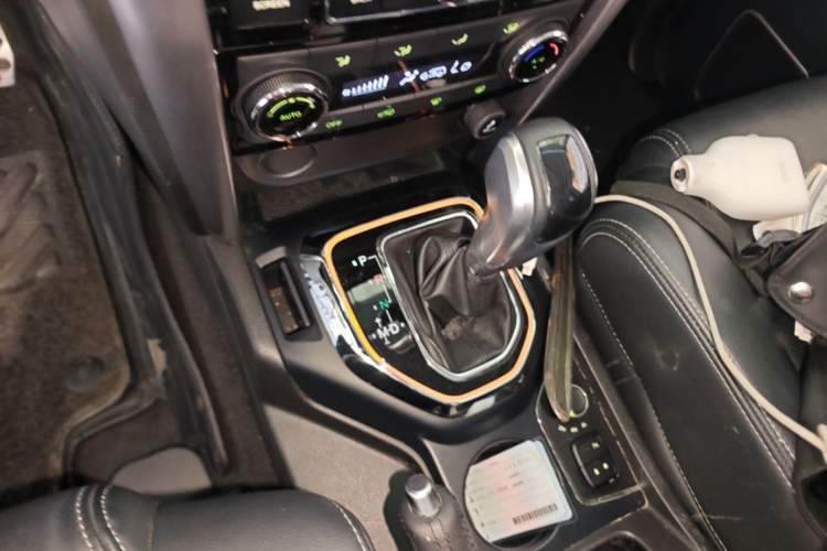 Used BAIC Off-Road BJ80 2020 2.3T Automatic Business Edition Gear Lever