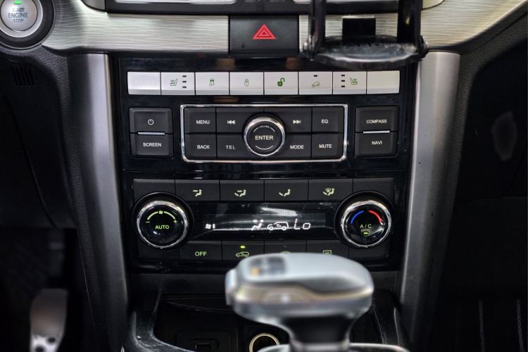 Used BAIC Off-Road BJ80 2020 3.0T Automatic Glory Flagship Edition Interior 11