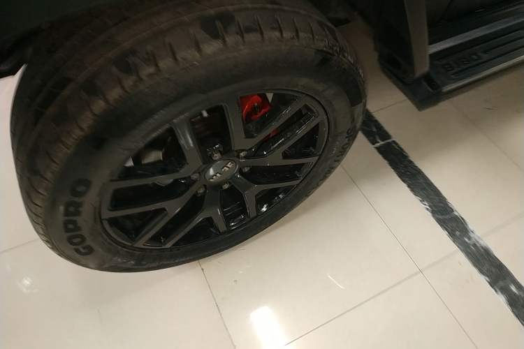 Used BAIC Off-Road BJ80 2020 3.0T Automatic Supreme Edition Left Front Wheel Hub