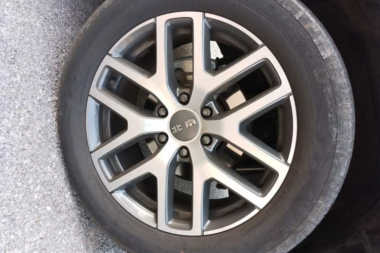 Used BAIC Off-Road BJ80 2020 3.0T Automatic Glory Edition Right Front Wheel Hub