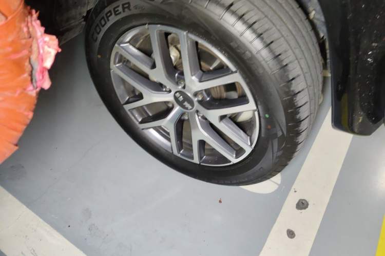 Used BAIC Off-Road BJ80 2020 3.0T Automatic Supreme Edition Right Front Wheel Hub