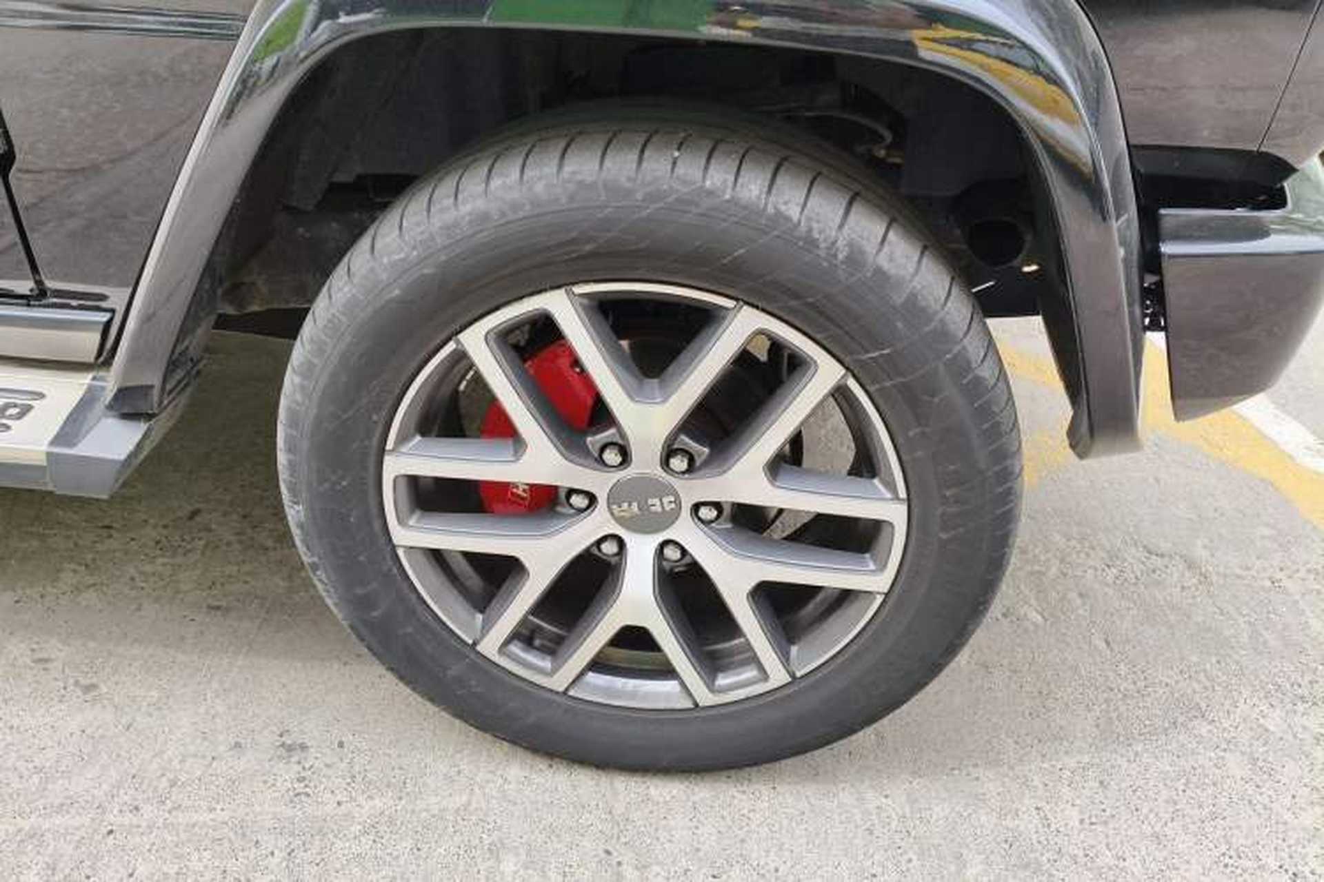 Used BAIC Off-Road BJ80 2020 3.0T Automatic Glory Flagship Edition Right Front Wheel Hub