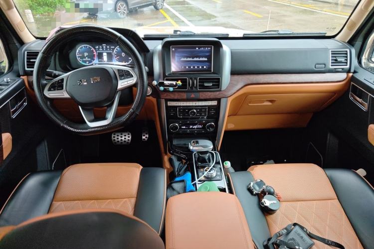 Used BAIC Off-Road BJ80 2020 3.0T Automatic Everest Edition Center Console