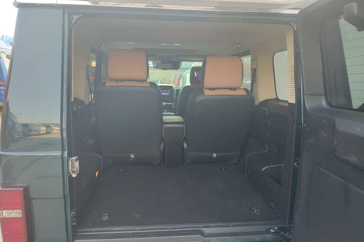 Used BAIC Off-Road BJ80 2020 3.0T Automatic Everest Edition Trunk