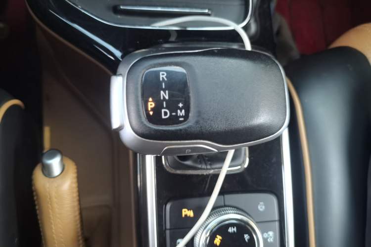 Used BAIC Off-Road BJ80 2020 3.0T Automatic Everest Edition Gear Lever