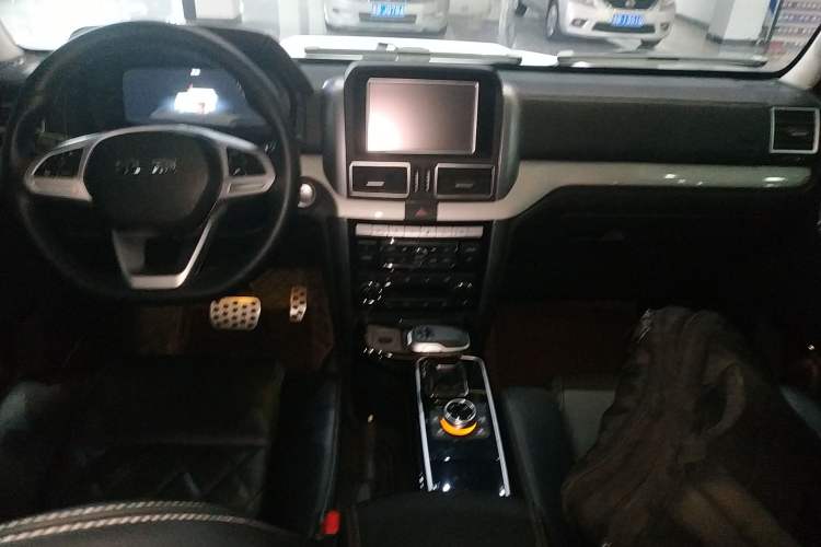 Used BAIC Off-Road BJ80 2020 3.0T Automatic Glory Flagship Edition Audio And AC Panel