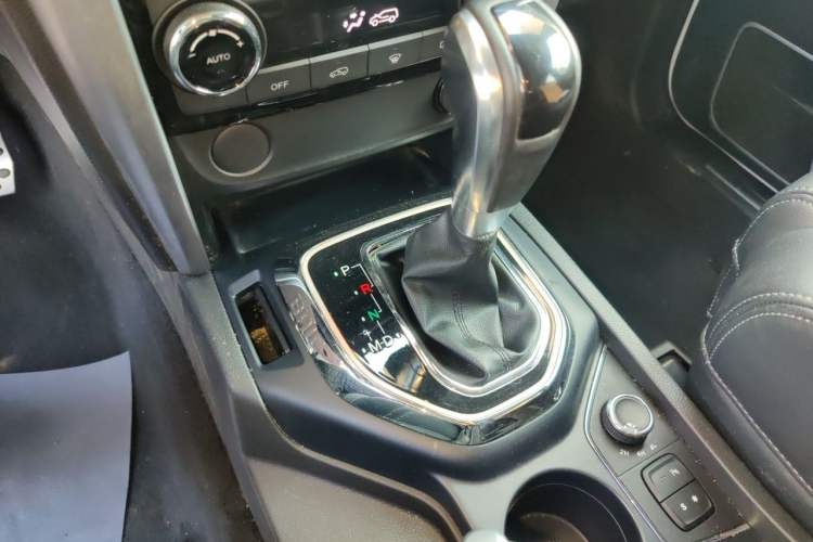 Used BAIC Off-Road BJ80  Gear Lever