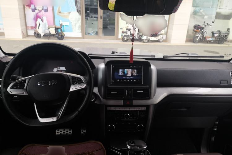 Used BAIC Off-Road BJ80 2022 3.0T Automatic Glory Edition Center Console