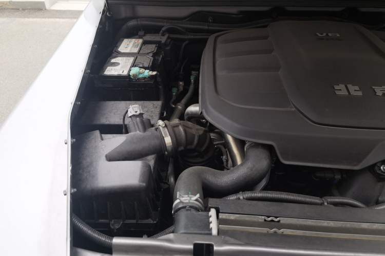 Used BAIC Off-Road BJ80 2022 3.0T Automatic Glory Edition Engine Bay Right