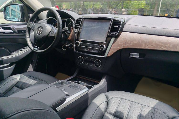 Used BAIC Off-Road BJ90 2021 3.0T Zhenrong Edition Interior 1