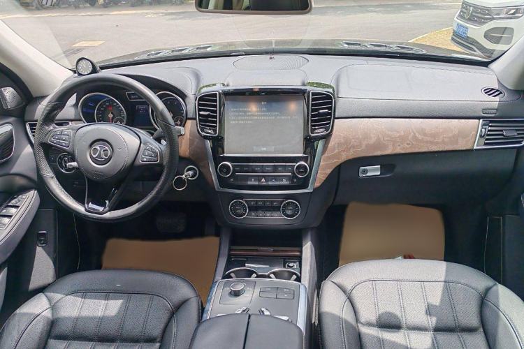 Used BAIC Off-Road BJ90 2021 3.0T Zhenrong Edition Interior 2