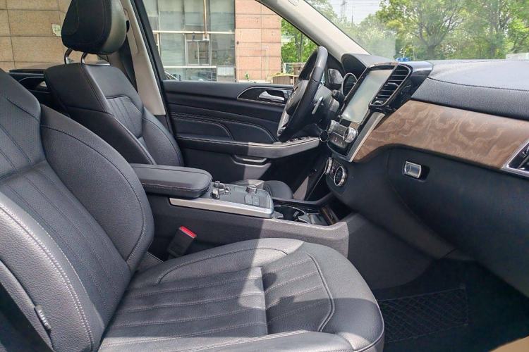 Used BAIC Off-Road BJ90 2021 3.0T Zhenrong Edition Interior 9