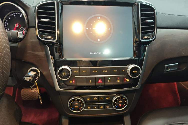Used BAIC Off-Road BJ90 2020 3.0T Navigator Edition Audio And AC Panel