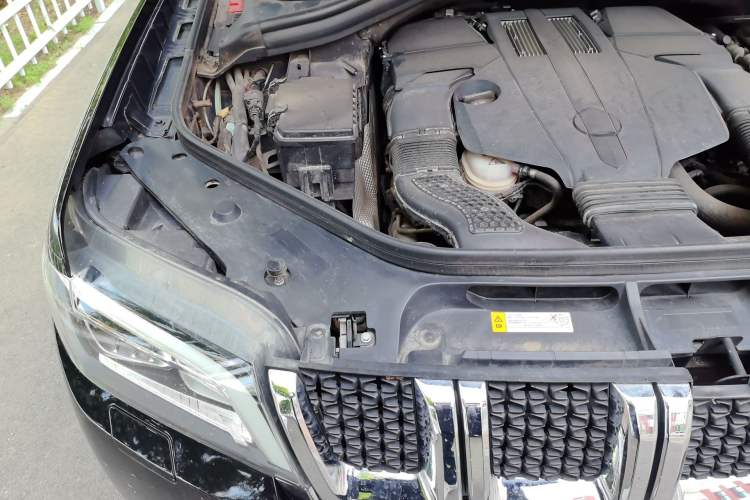 Used BAIC Off-Road BJ90 2020 3.0T Chief Edition Engine Bay Right