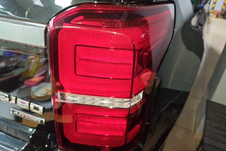 Used BAIC Off-Road BJ90 2020 4.0T Prestige Edition Exterior 6