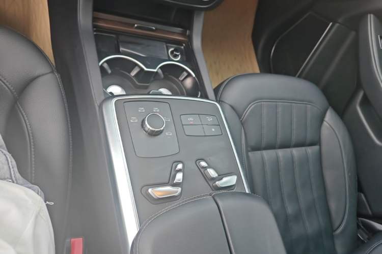 Used BAIC Off-Road BJ90 2020 3.0T Navigator Edition Gear Lever