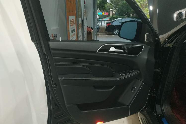 Used BAIC Off-Road BJ90 2020 3.0T Navigator Edition Interior 7