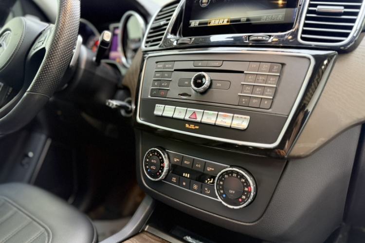 Used BAIC Off-Road BJ90 2020 3.0T Navigator Edition Interior 9