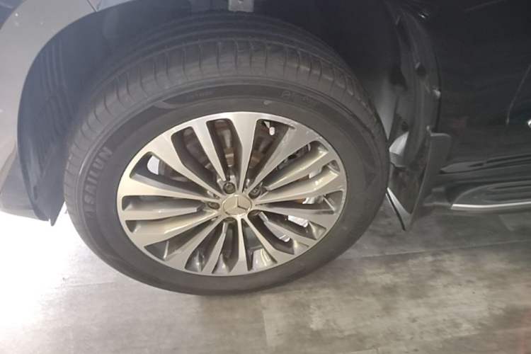 Used BAIC Off-Road BJ90 2020 3.0T Navigator Edition Left Front Wheel Hub