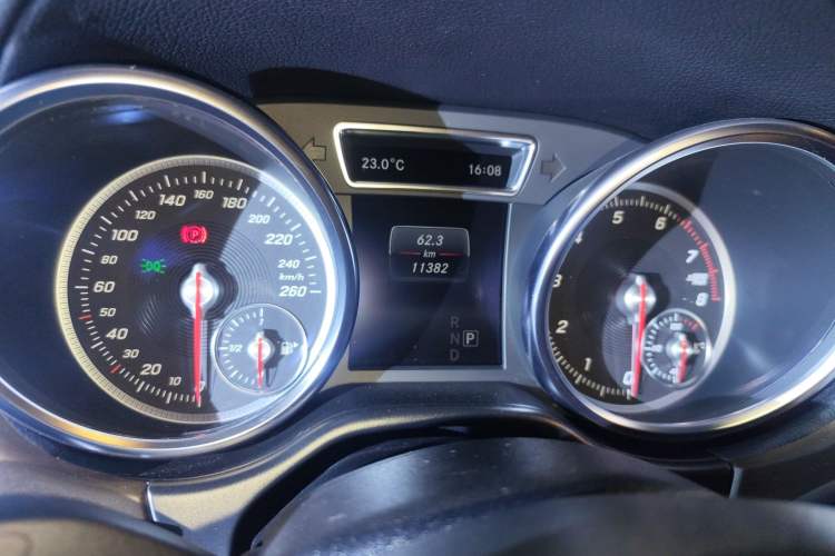 Used BAIC Off-Road BJ90 2020 3.0T Executive Edition Odometer Close Up