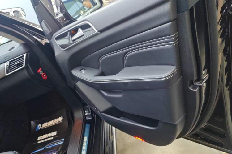 Used BAIC Off-Road BJ90 2020 3.0T Navigator Edition Right Front Door Interior