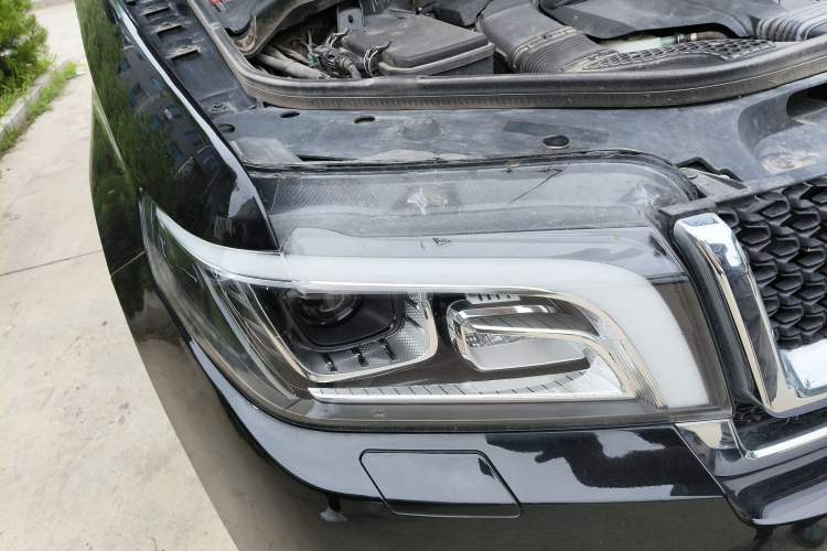 Used BAIC Off-Road BJ90 2020 3.0T Navigator Edition Right Front Headlight