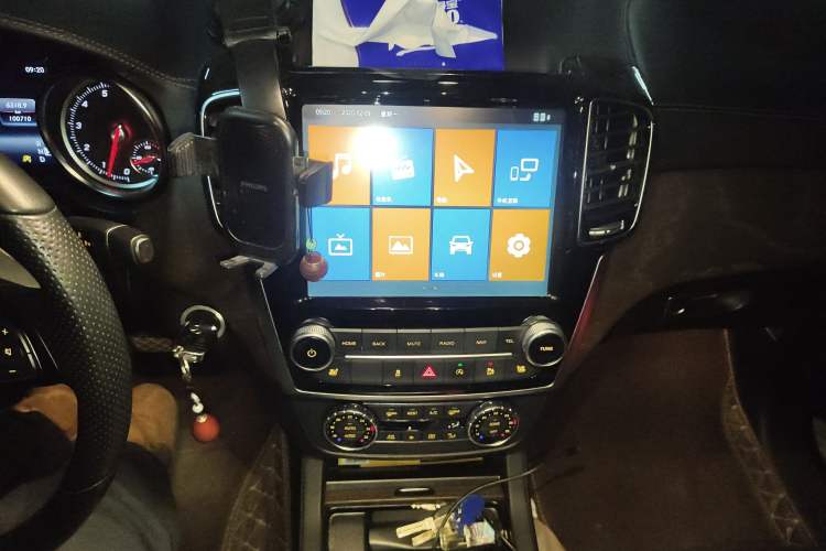 Used BAIC Off-Road BJ90 2021 3.0T Zhenrong Edition Audio And AC Panel