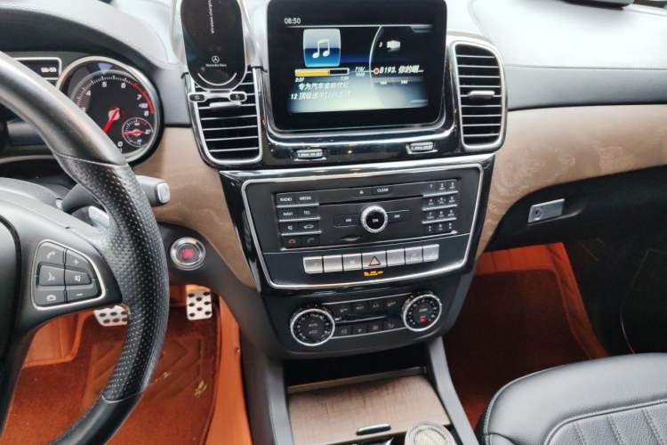 Used BAIC Off-Road BJ90 2021 3.0T Zhenrong Edition Audio And AC Panel