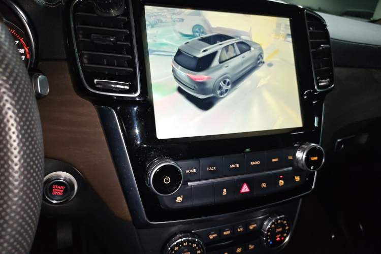Used BAIC Off-Road BJ90 2021 3.0T Zhenrong Edition Audio And AC Panel