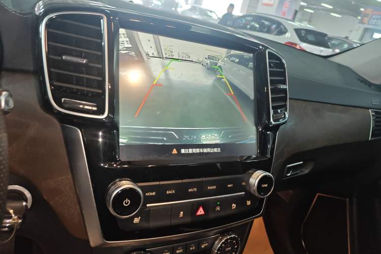 Used BAIC Off-Road BJ90 2021 3.0T Zhenrong Edition Audio And AC Panel