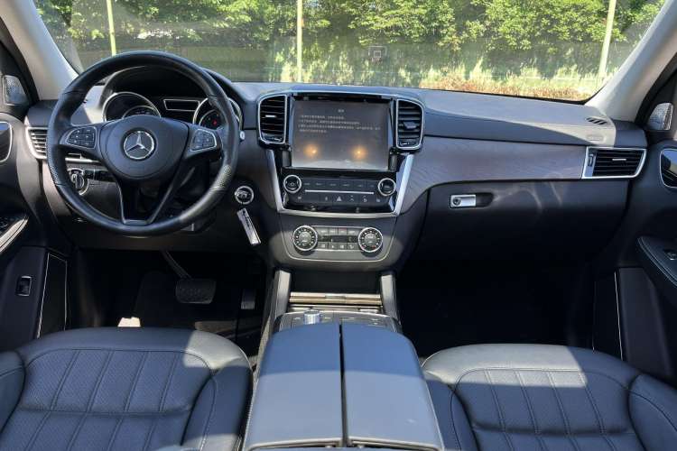 Used BAIC Off-Road BJ90 2021 3.0T Zhenrong Edition Audio And AC Panel