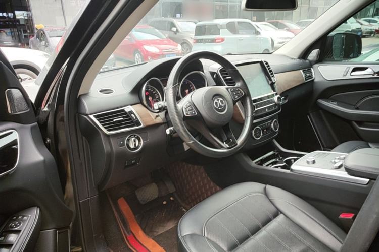 Used BAIC Off-Road BJ90 2021 4.0T Prestige Edition Center Console