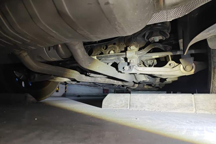 Used BAIC Off-Road BJ90 2021 3.0T Zhenrong Edition Chassis Rear