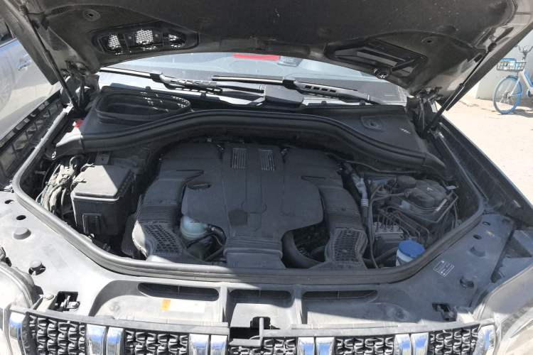 Used BAIC Off-Road BJ90 2021 3.0T Zhenrong Edition Engine Bay