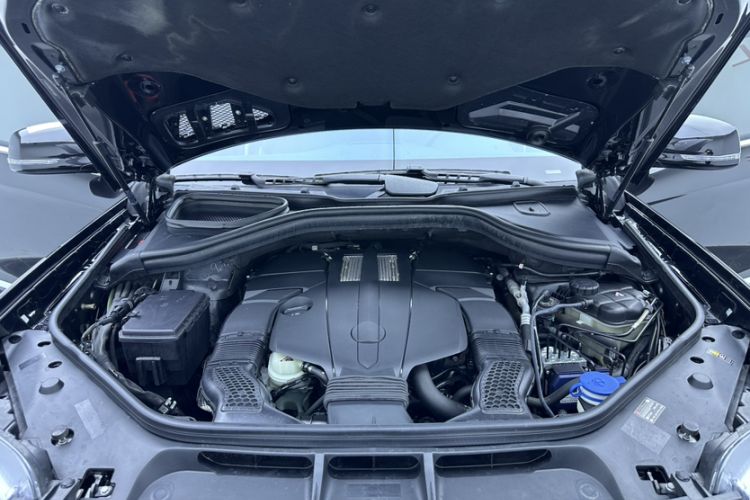 Used BAIC Off-Road BJ90 2021 3.0T Zhenrong Edition Engine Bay