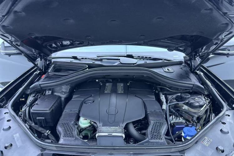 Used BAIC Off-Road BJ90 2021 3.0T Zhenrong Edition Engine Bay