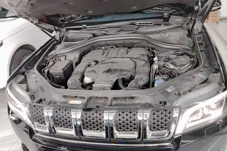 Used BAIC Off-Road BJ90 2021 3.0T Zhenrong Edition Engine Bay