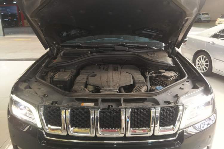 Used BAIC Off-Road BJ90 2021 3.0T Zhenrong Edition Engine Bay