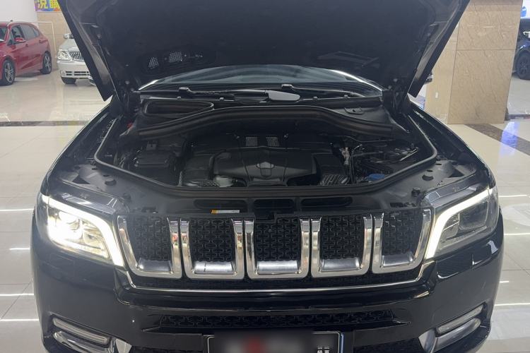 Used BAIC Off-Road BJ90 2021 3.0T Zhenrong Edition Engine Bay